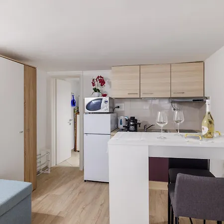 Apartman Dorija *